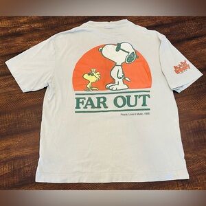 Peanuts Embroidered Far Out Men’s T-Shirt-Size Small